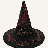 Handgefertigter gesteppter Hexenhut – Schwarze Rosen und Rabe im viktorianischen Stil