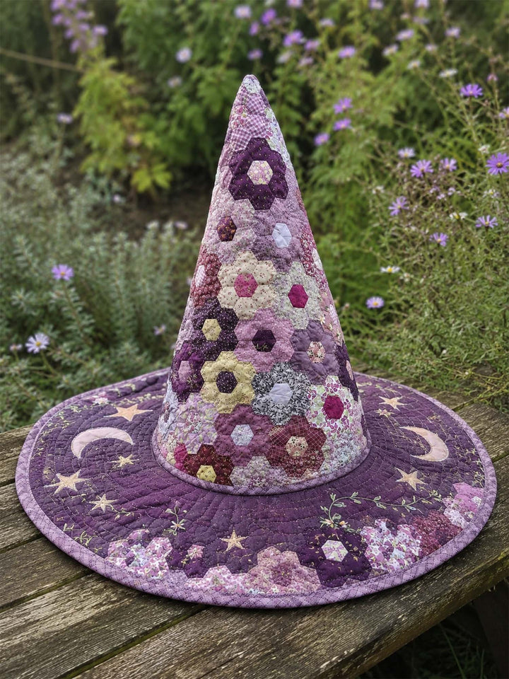 Handgefertigter gesteppter Hexenhut – Sechseck-Patchwork mit Sternenmotiven