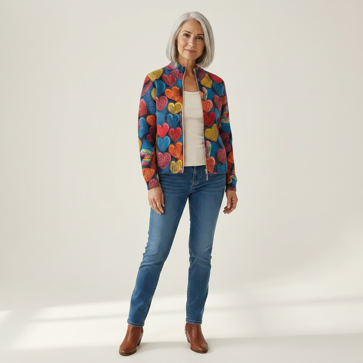 Susanne | Strickjacke mit buntem Herzmuster