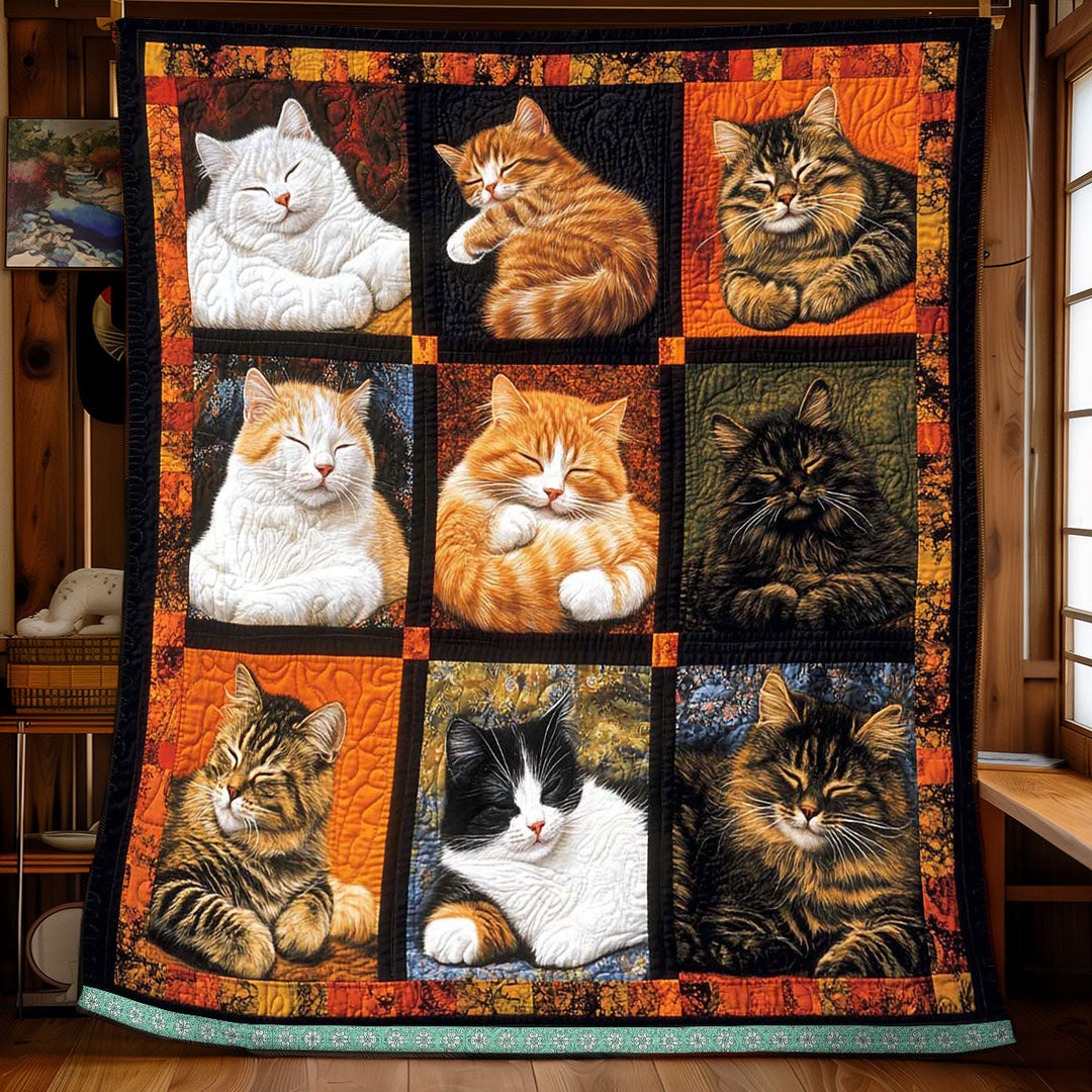 Patchwork-Steppdecke mit schlafenden Katzen auf Orange