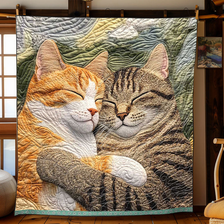 Steppdecke mit zwei schmusenden Katzen