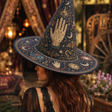 Handgefertigter gesteppter Hexenhut – Mystisches Tarot und Sterne