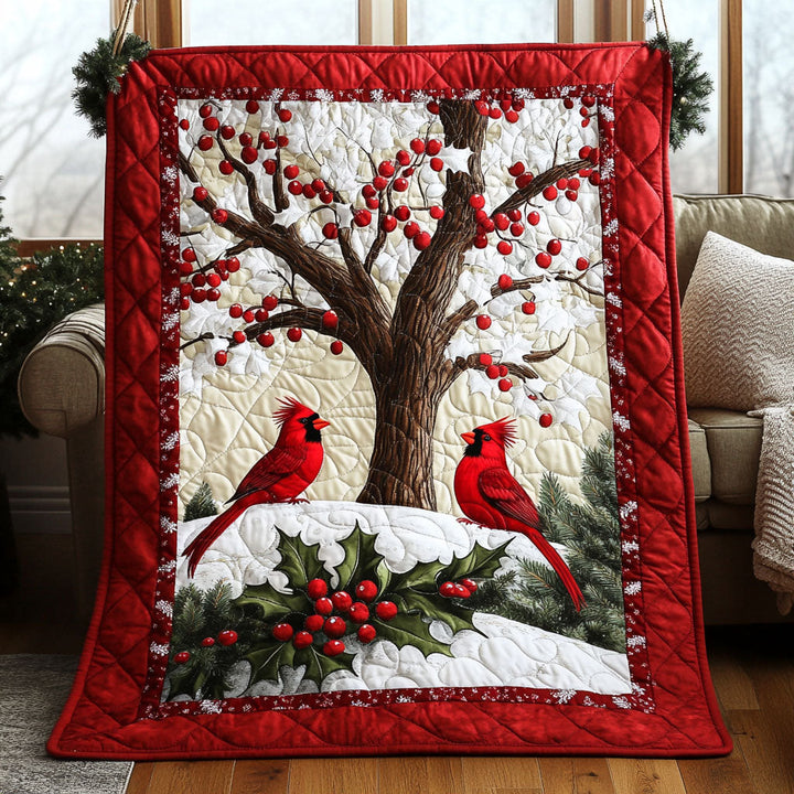 Weihnachts-Steppdecke mit Kardinälen unter Beerenbaum