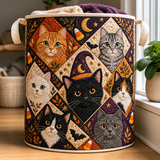 Gesteppter Wäschekorb – Collage mit gruseligen Katzenporträts