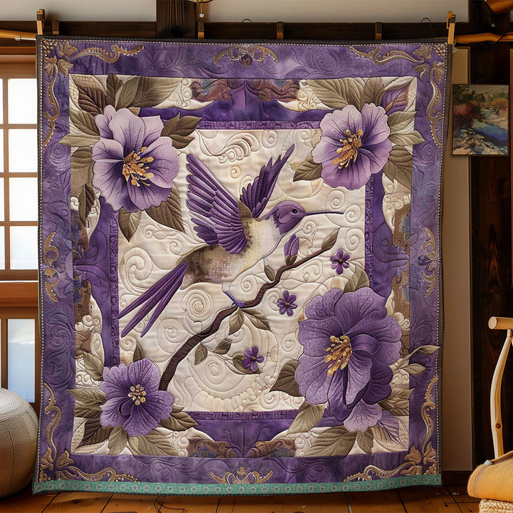 Steppdecke mit Kolibri in lila Rahmen