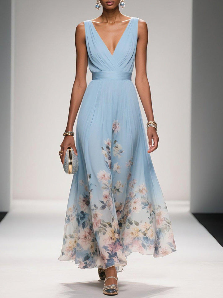 Paula | Hellblaues Chiffon-Maxikleid mit Blumenmuster und V-Ausschnitt