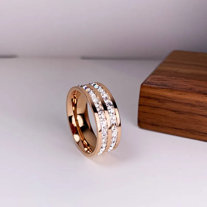 Ring mit doppeltem Zirkonia
