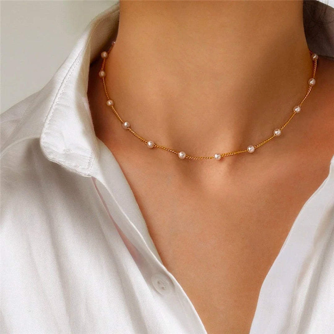 Goldkette mit Perlen