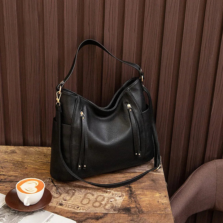 Paula | Ledertasche mit Fransen-Design