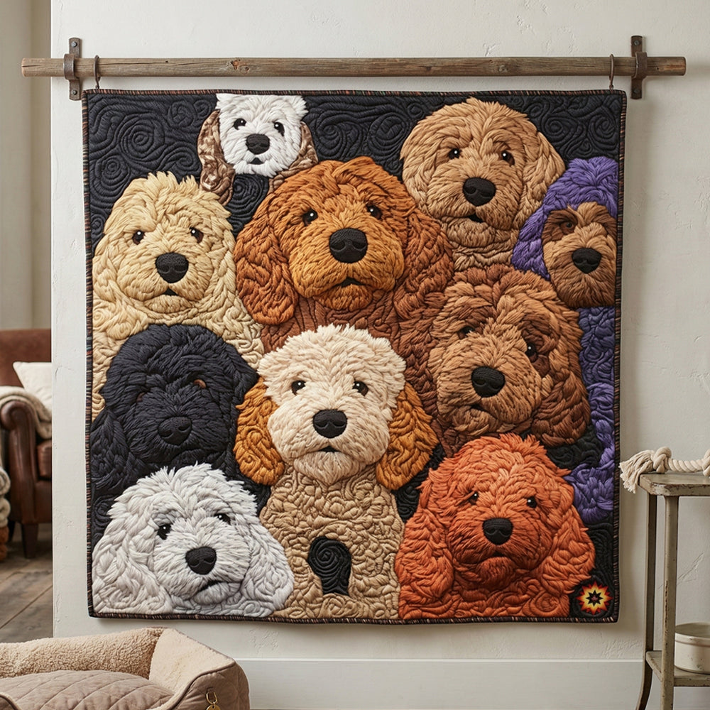 Steppdecke mit Doodle-Hunden