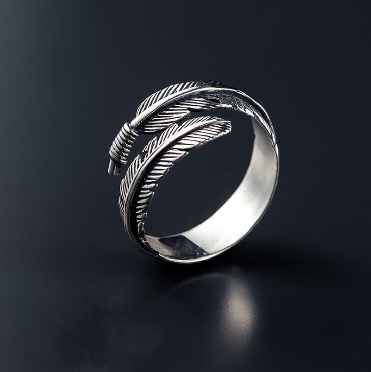 Silberring mit Feder