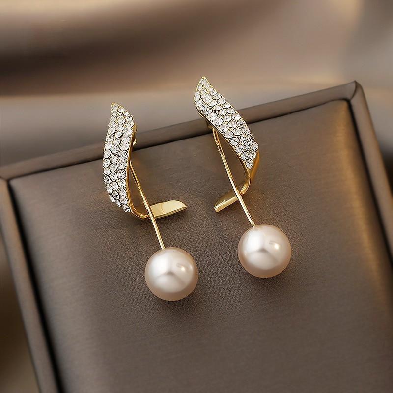Perlenohrringe mit Strass