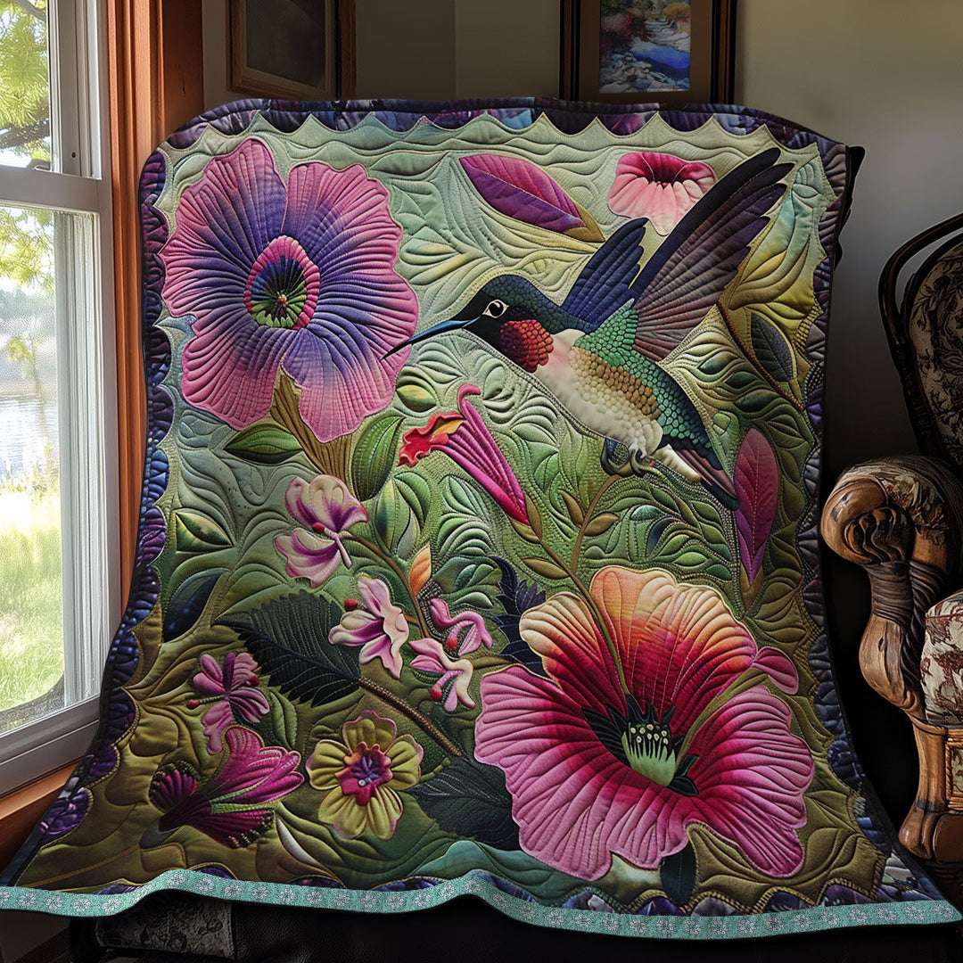 Steppdecke mit Kolibri und Hibiskus