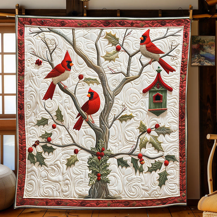Steppdecke mit Kardinälen und Stechpalme
