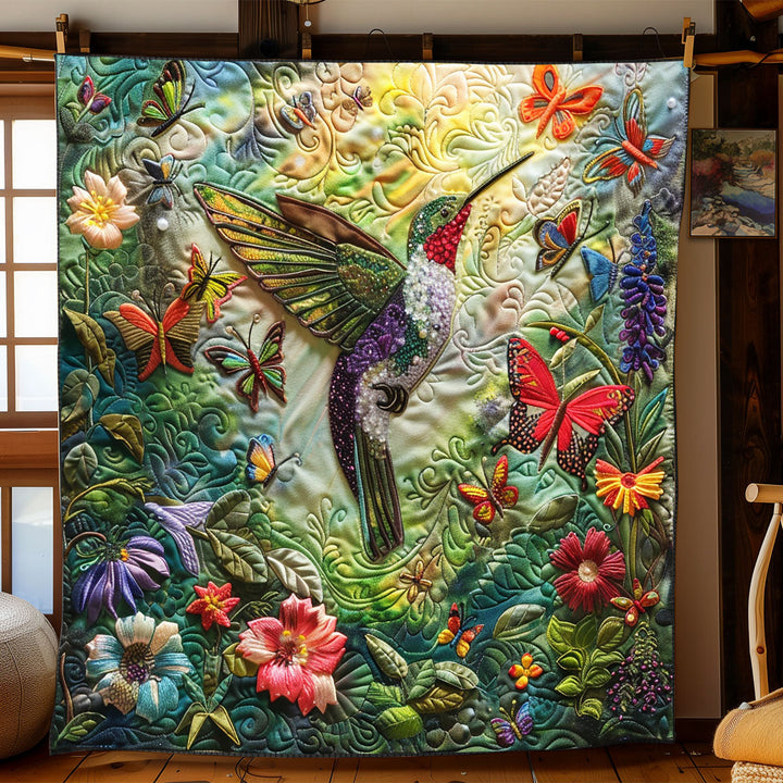 Steppdecke mit Kolibri und Schmetterlingen