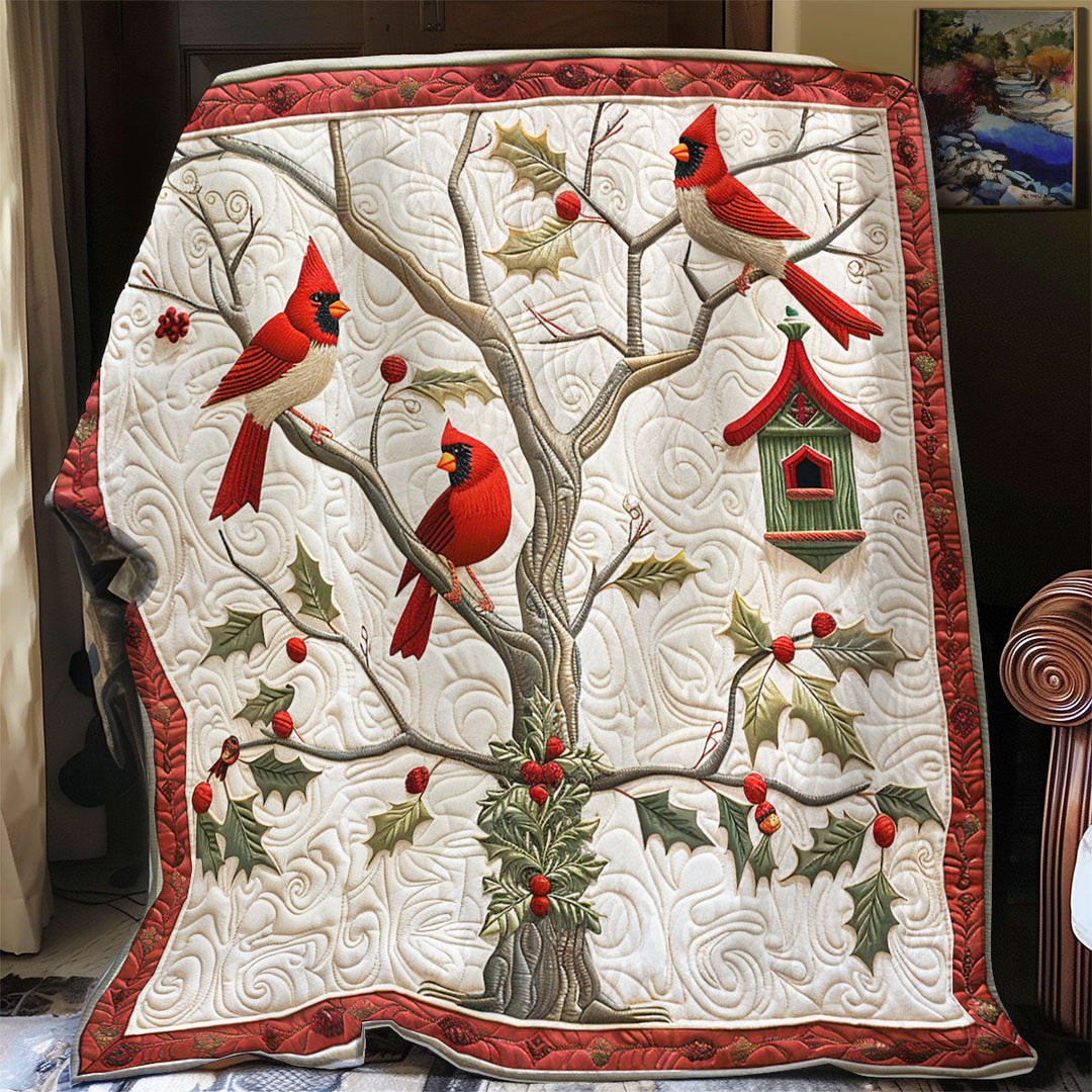 Steppdecke mit Kardinälen und Stechpalme