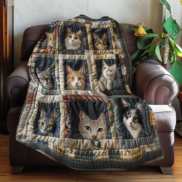 Patchwork-Steppdecke mit Katzengesichtern
