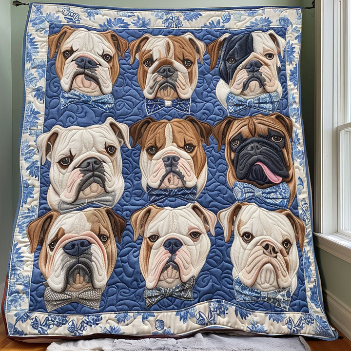 Steppdecke mit Englischen Bulldoggen