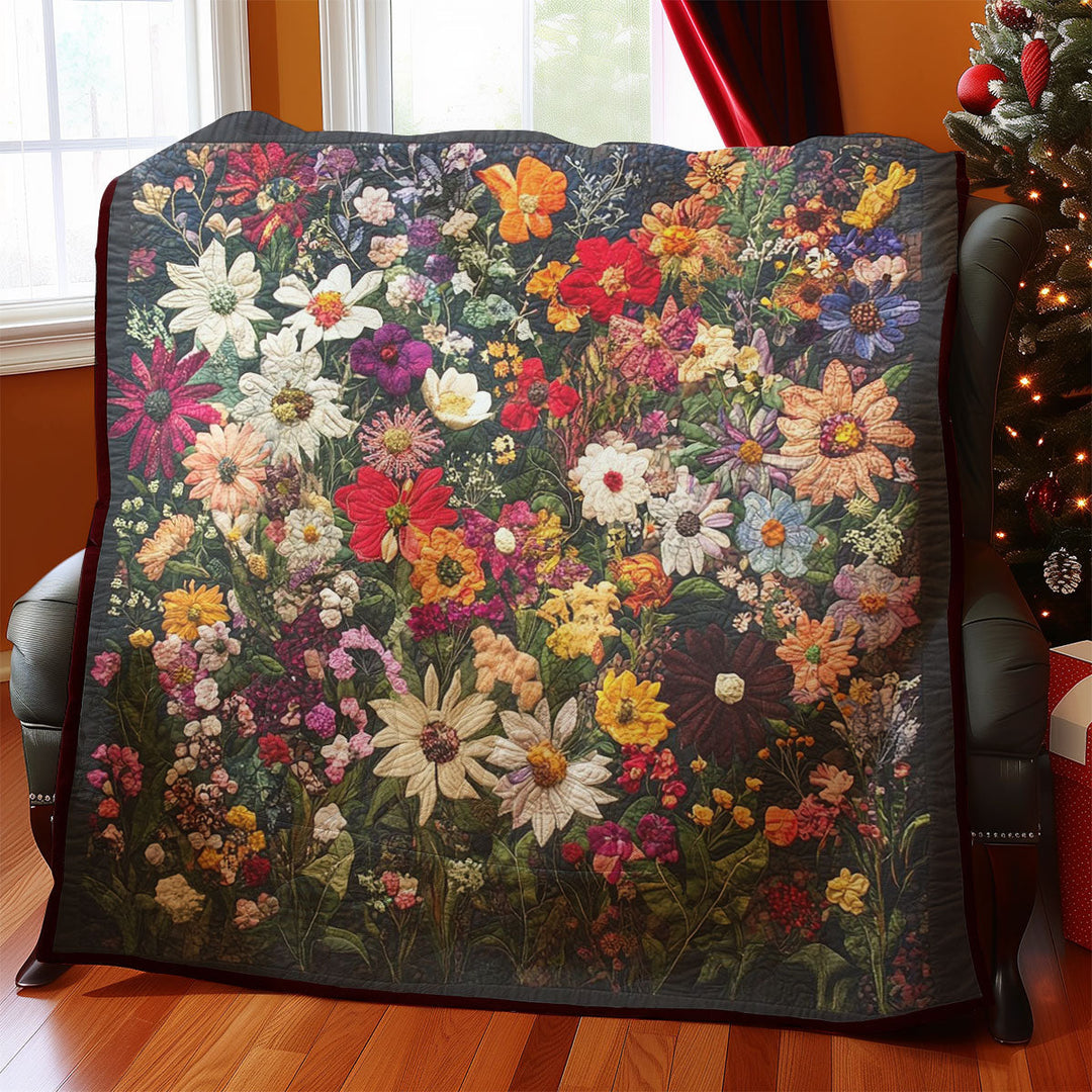 Steppdecke mit üppigem Blumenmeer