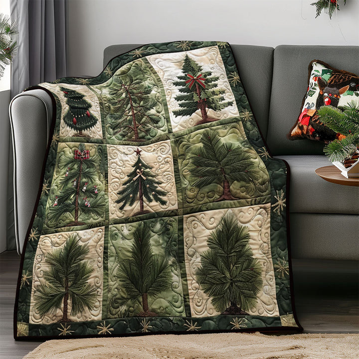 Weihnachts-Steppdecke mit Tannenbäumen