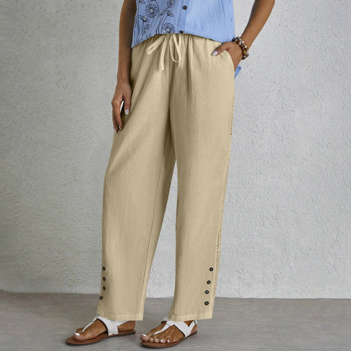 Sophie | Bequeme Hose mit Knopfdetails