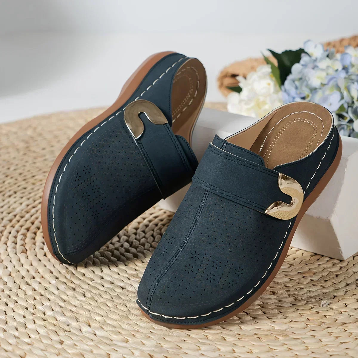 Anna-Josefine | Elegante stützende Keilsandalen