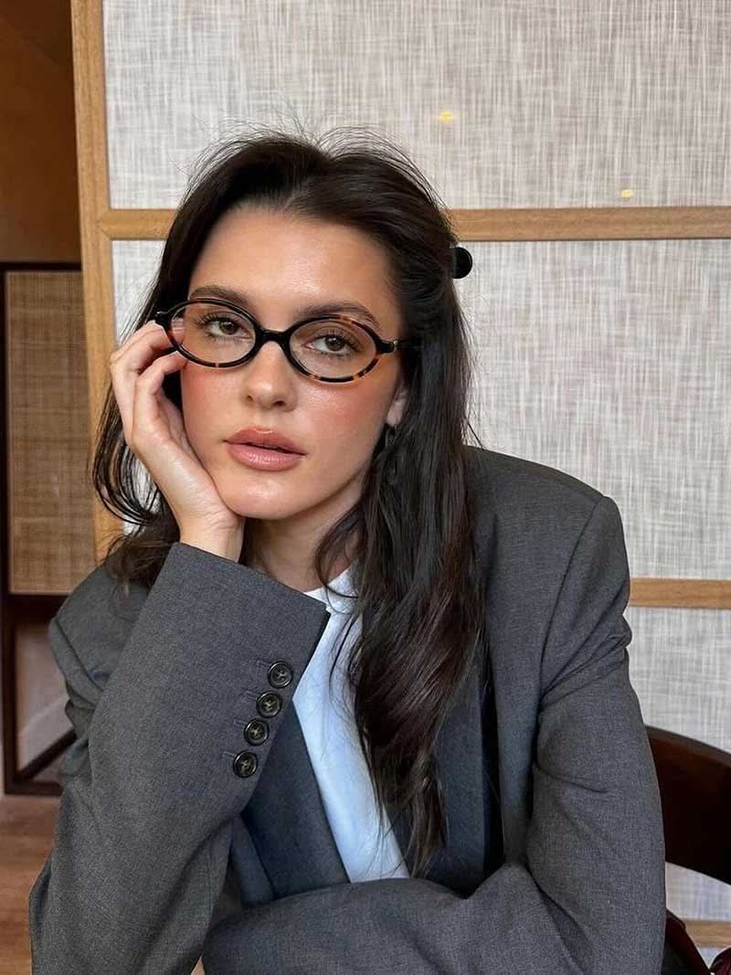 Annedore | Stylish Reading Glasses