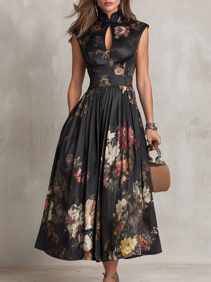 Greta | Schwarzes Satin-Midikleid mit plissiertem Blumenmuster