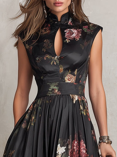 Greta | Schwarzes Satin-Midikleid mit plissiertem Blumenmuster