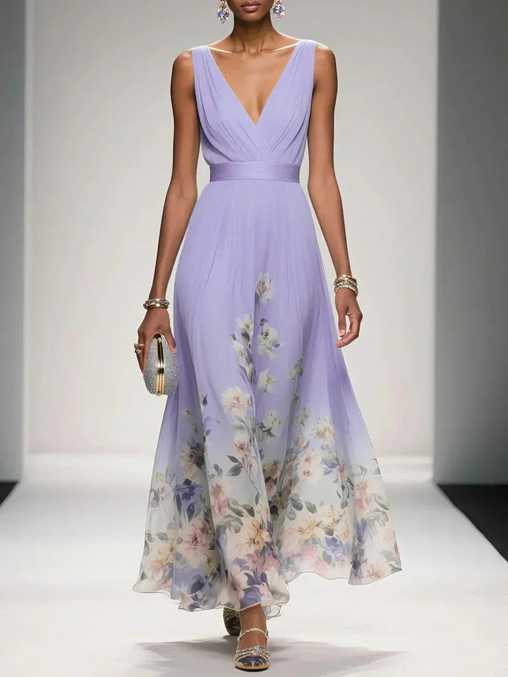 Paula | Hellblaues Chiffon-Maxikleid mit Blumenmuster und V-Ausschnitt