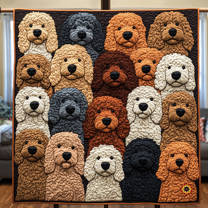 Steppdecke mit lockigen Doodle-Hunden in Reihen