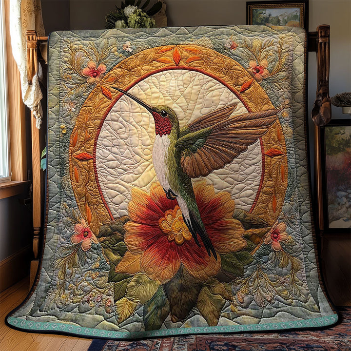 Steppdecke mit Kolibri im goldenen Kreis