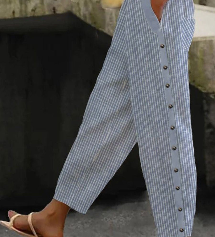 Clara | Gestreifte Hose mit Knopfdetails