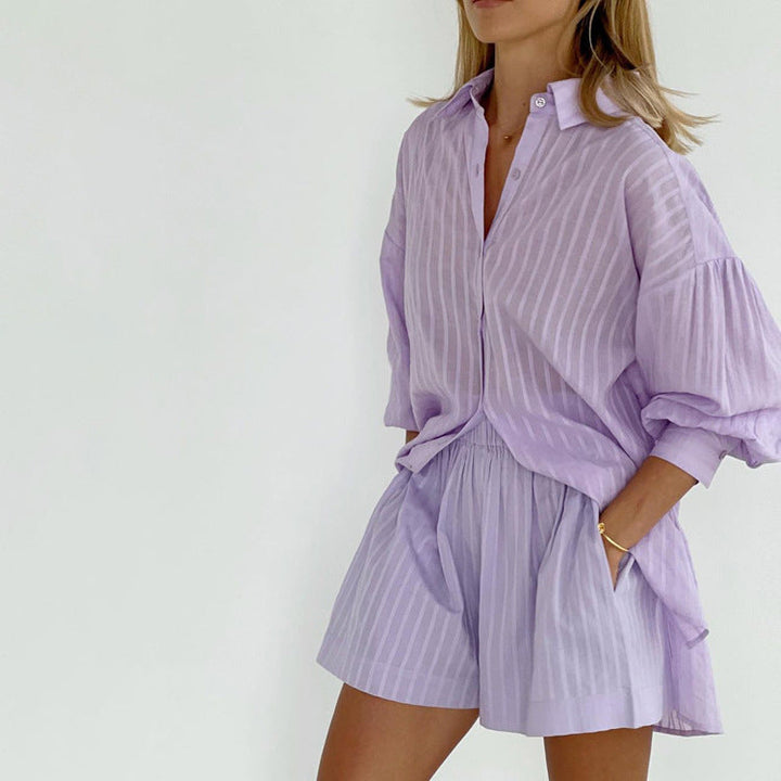 Theresa | Leichtes Set mit Knopfblaue und Shorts