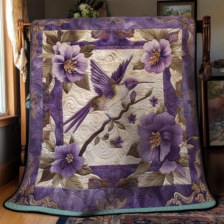 Steppdecke mit Kolibri in lila Rahmen