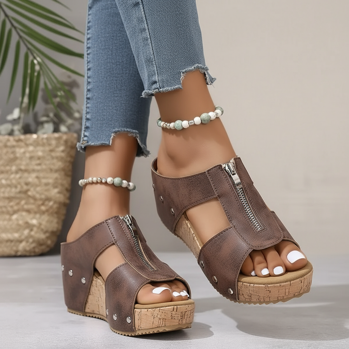 Anna-Dorothea | Stylische Keilsandalen
