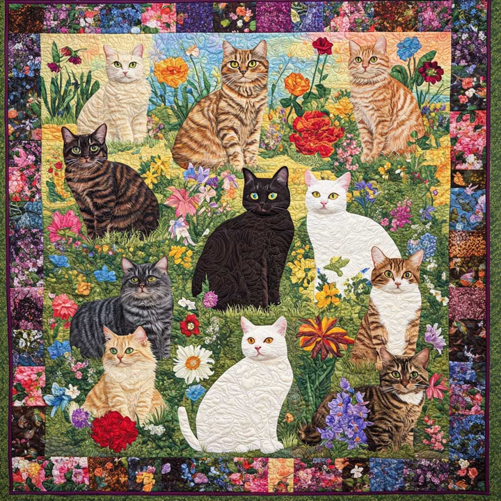 Steppdecke mit Katzen im Blumengarten