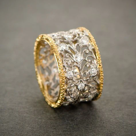 Efeu-Ring mit Kristall