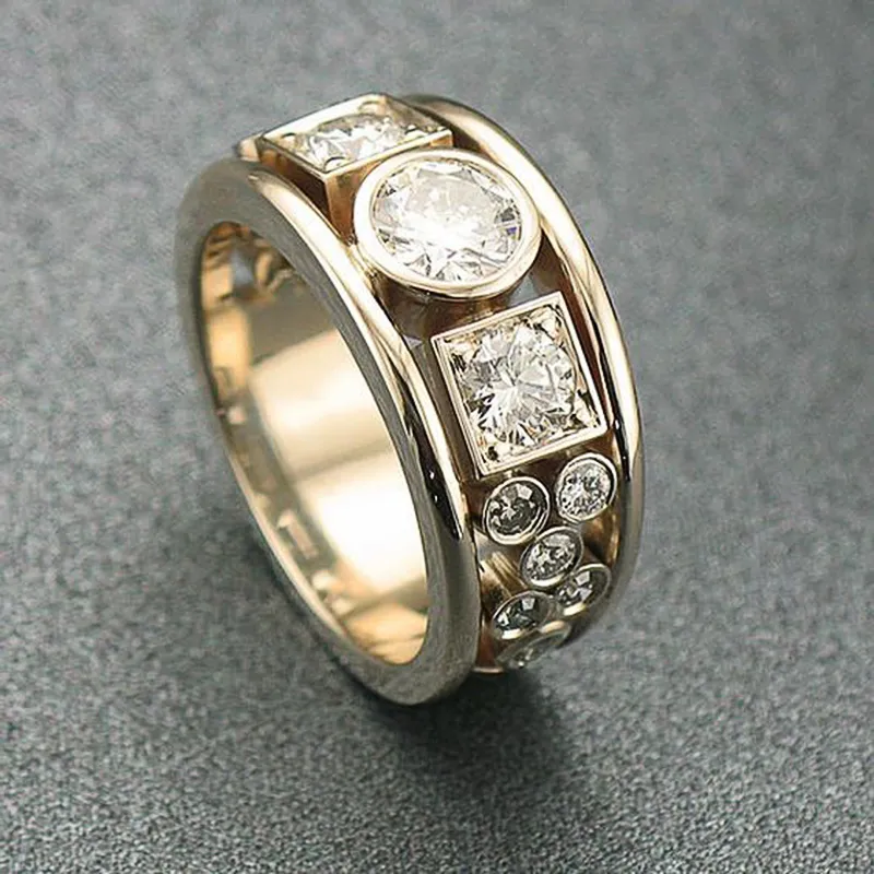 Goldring mit Quadraten