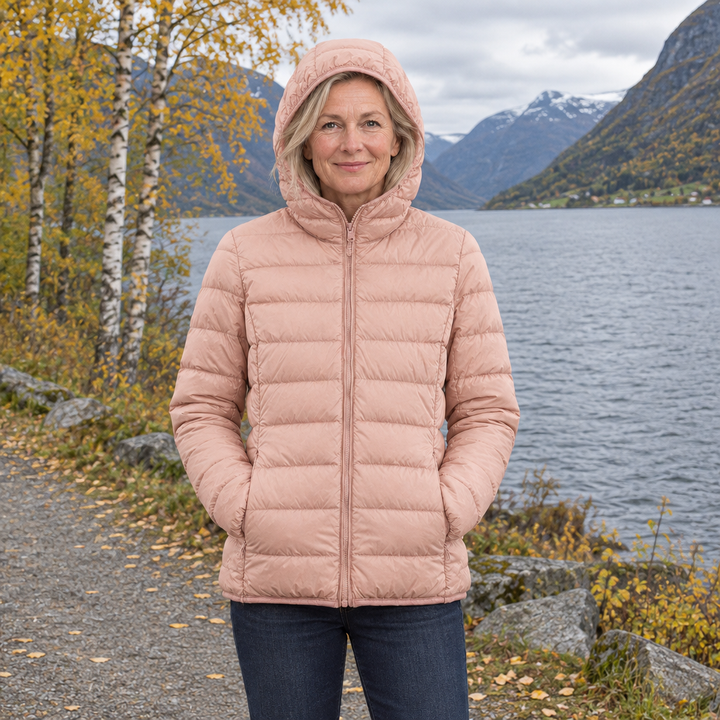 Kari | Leichte Damen-Daunenjacke in Hellrosa
