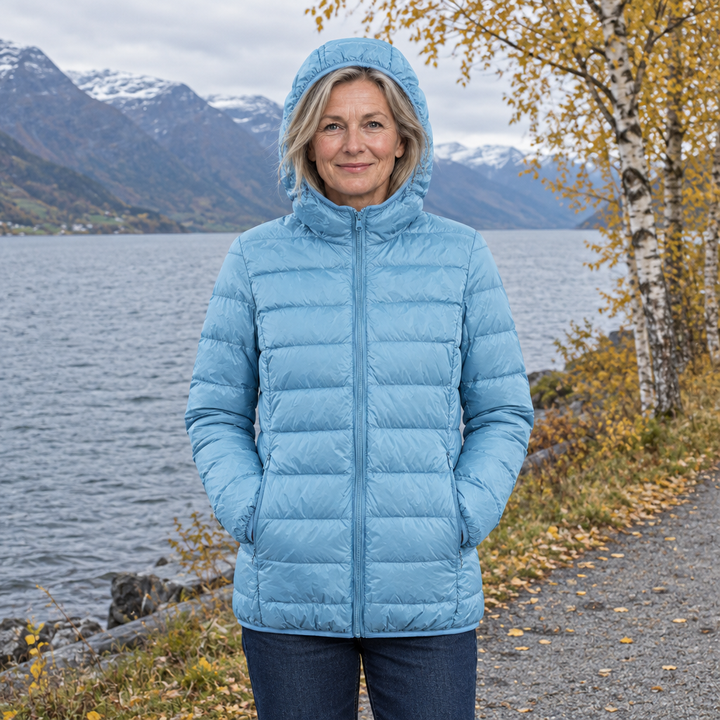 Randi | Damen Leichte Daunenjacke in Hellblau