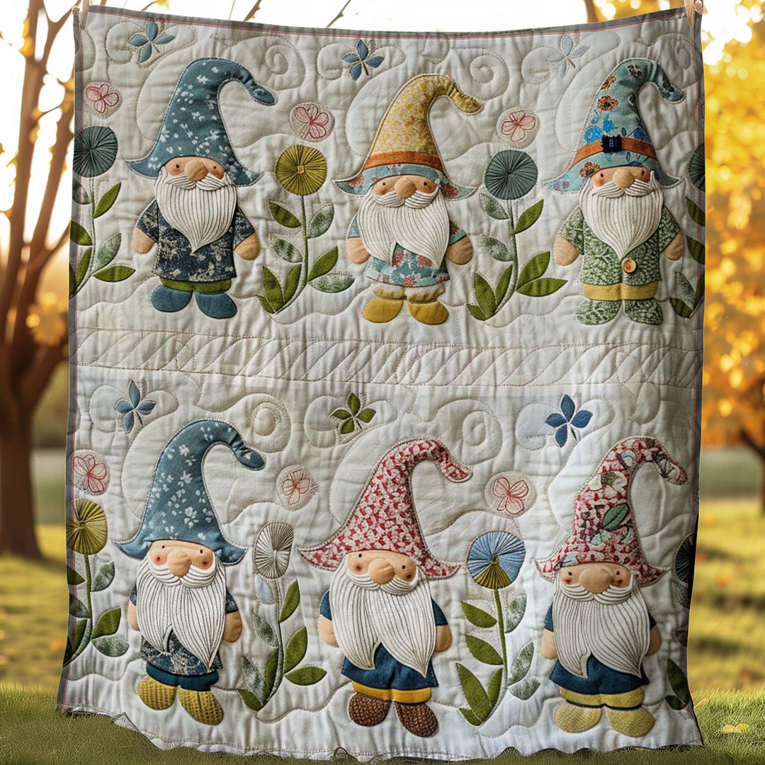 Steppdecke mit Gartenwichteln