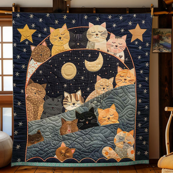Steppdecke mit Katzen unter dem Mond
