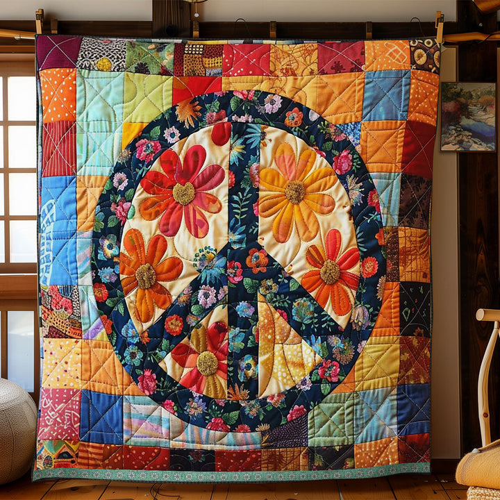 Patchwork-Steppdecke mit Peace-Zeichen aus Blumen
