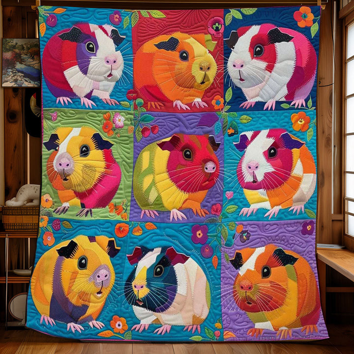 Steppdecke mit bunten Meerschweinchen