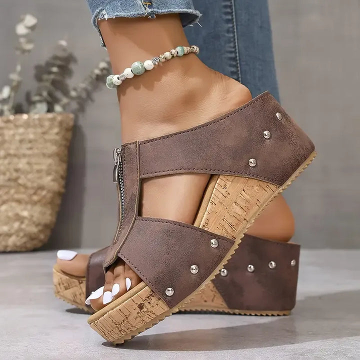 Anna-Dorothea | Stylische Keilsandalen